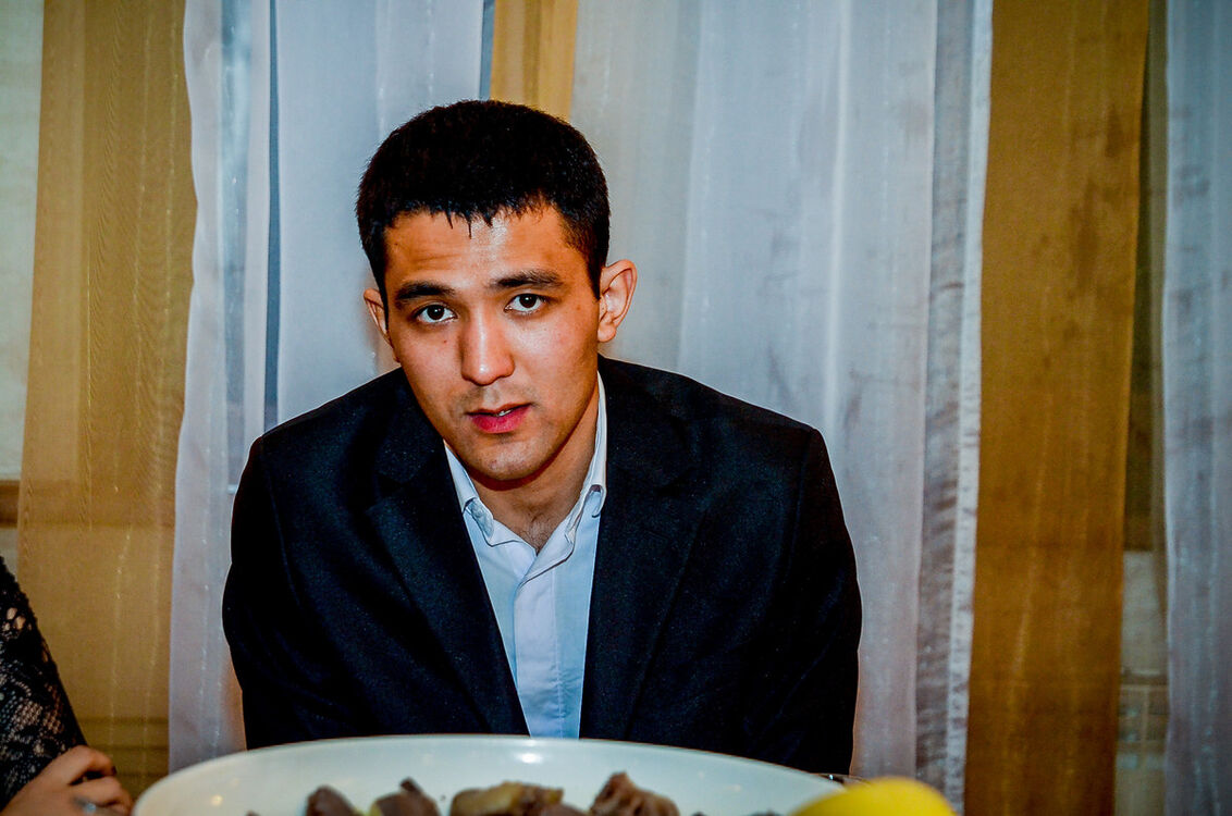  4077603  Zhasik, 38 ,    