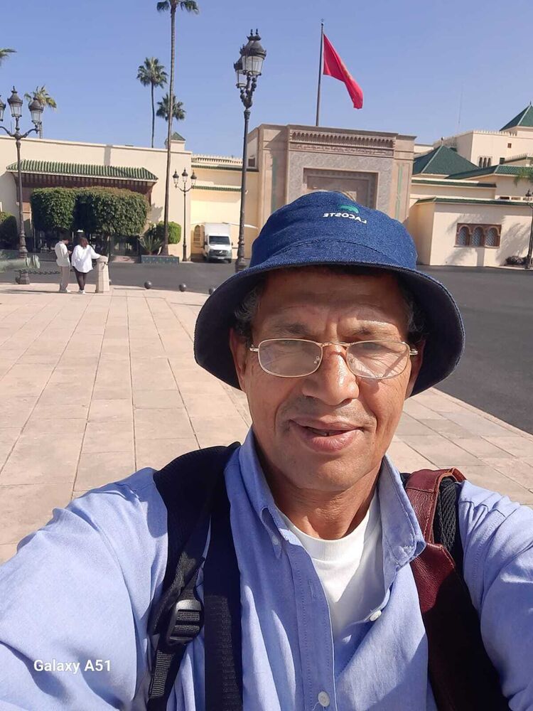  54222493  Karamy, 62 ,    