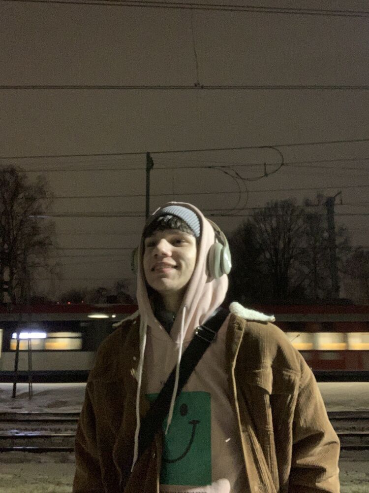  42004553  , 21 ,    