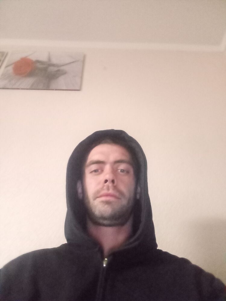  49843173  , 32 ,    