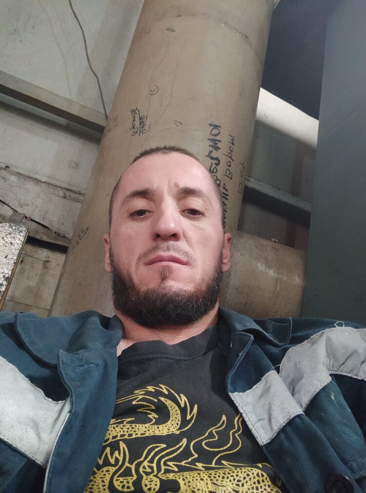  ,   Zurab, 39 ,   ,   