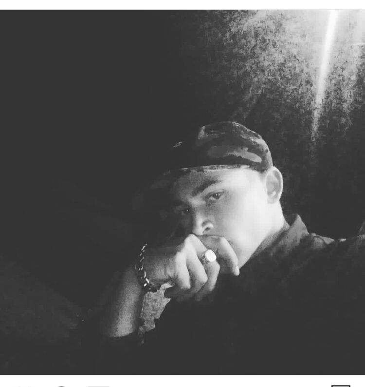  ,   Artur, 23 ,   ,   , c 