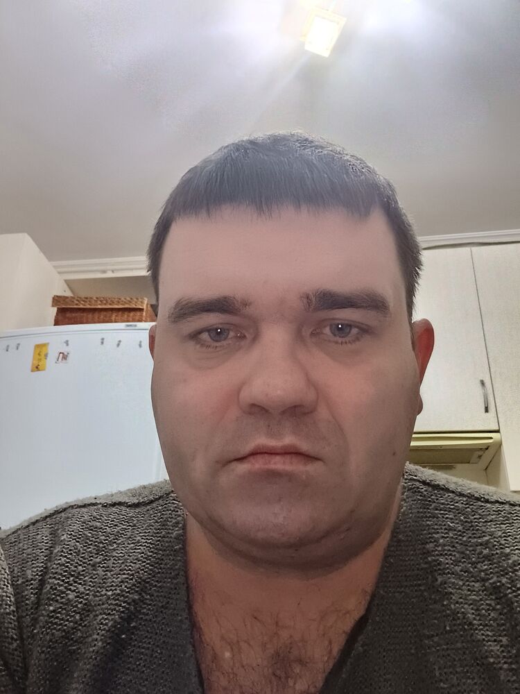  48373863  , 37 ,    