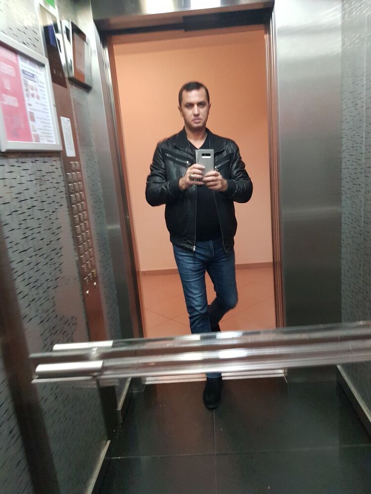  20800153  Yusuf, 39 ,    
