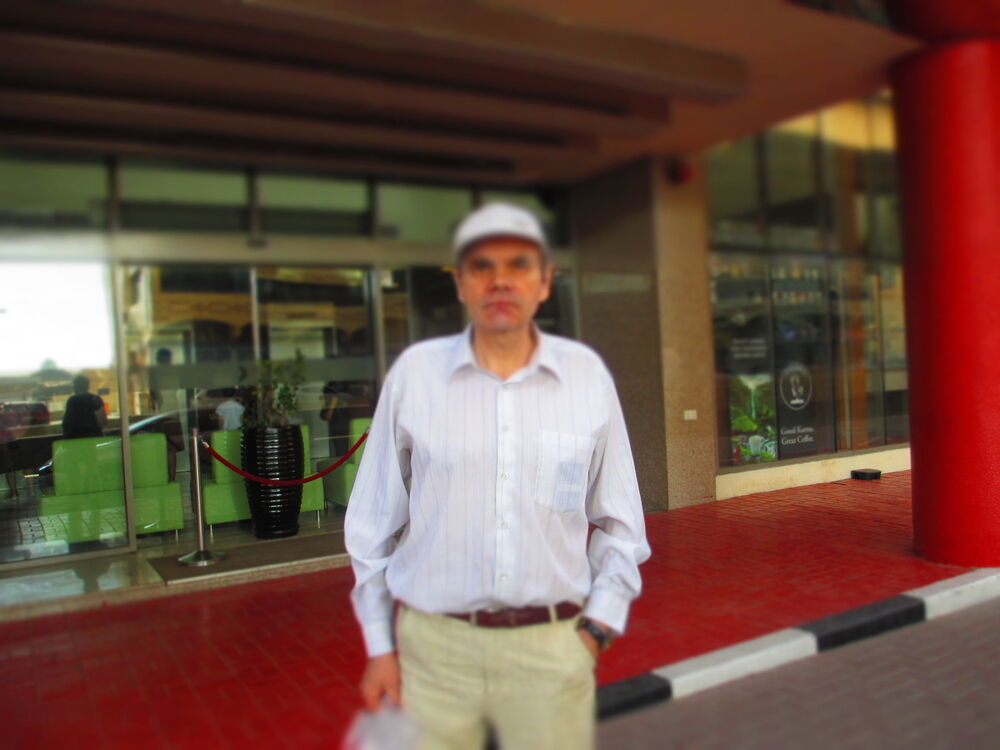  6689873  Aliaksandr, 70 ,    