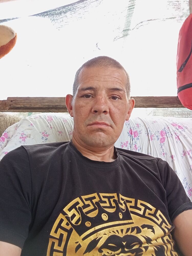  52377933  , 42 ,    --