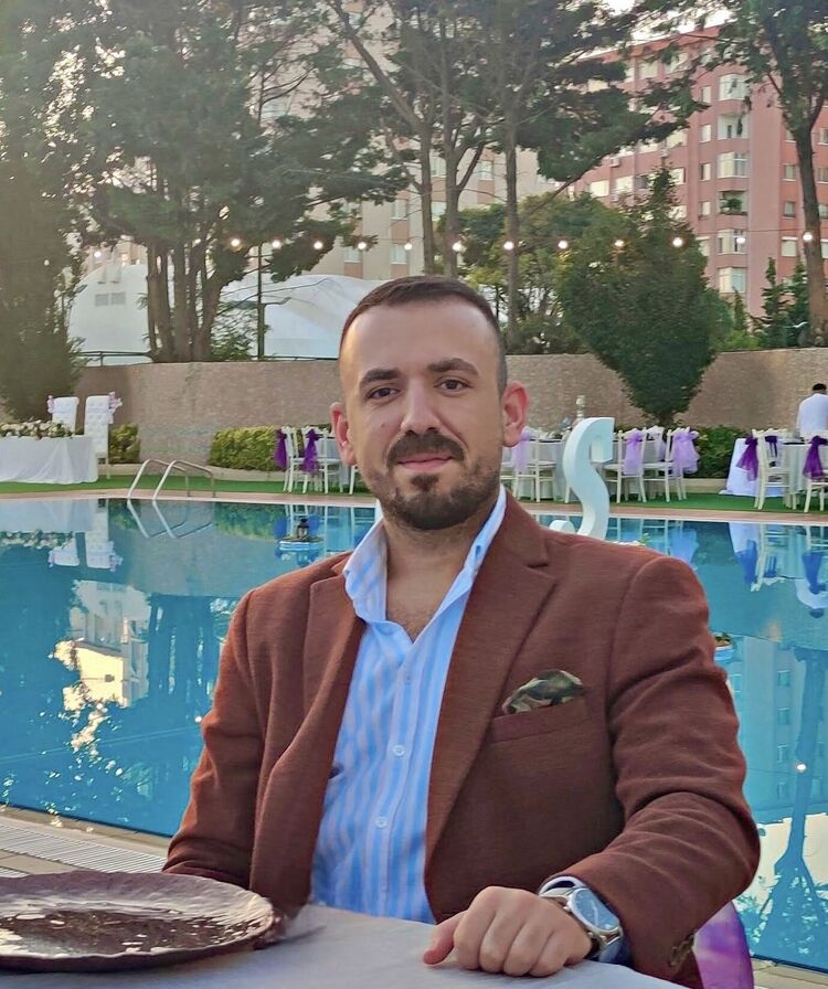  49250523  Melihcan, 34 ,    Boyalik