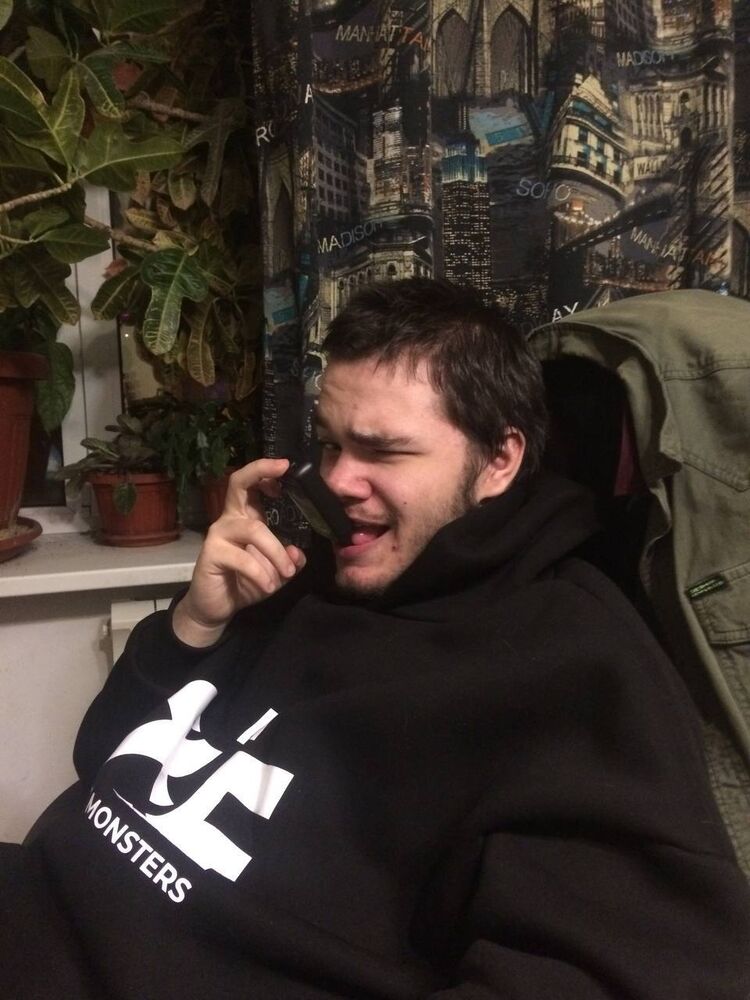  50054763  Alex, 21 ,    