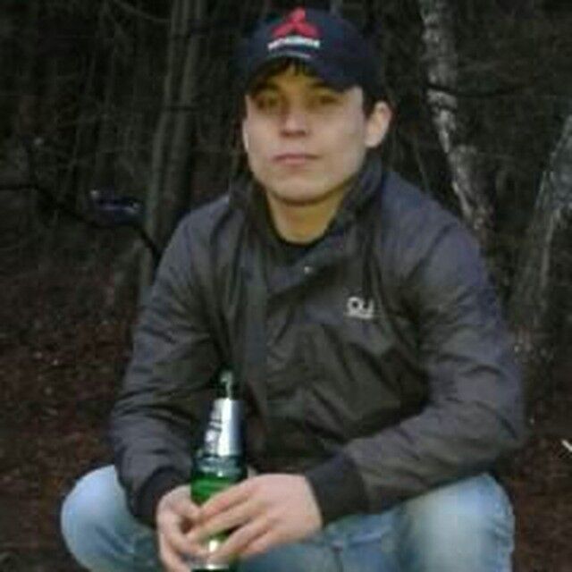  ,   Ruslan, 37 ,   ,   , c , 