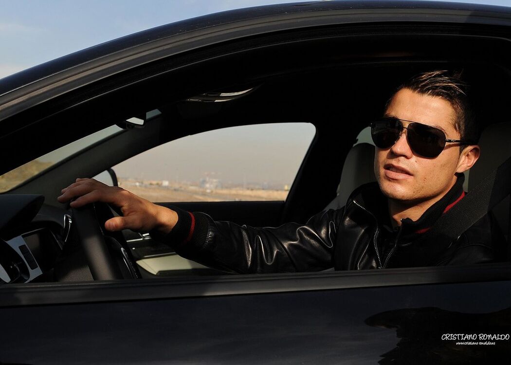  5718873  CR7, 33 ,    