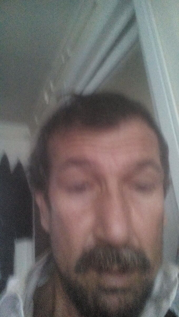  18258853  Memet, 61 ,    