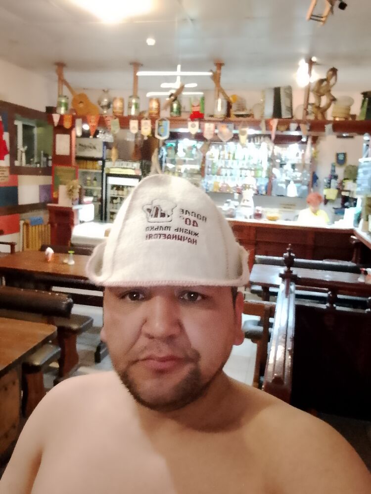  44373573  , 33 ,    