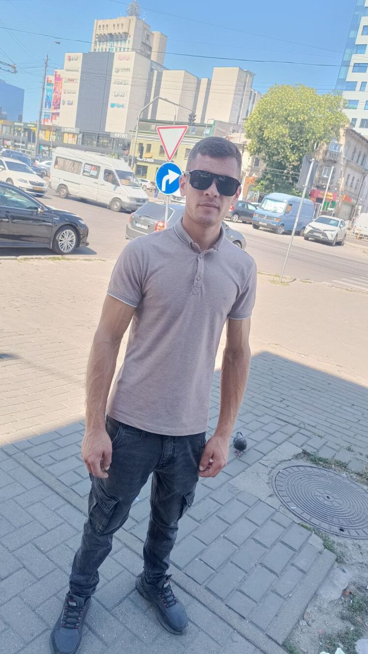  ,   Pavel, 29 ,   ,   