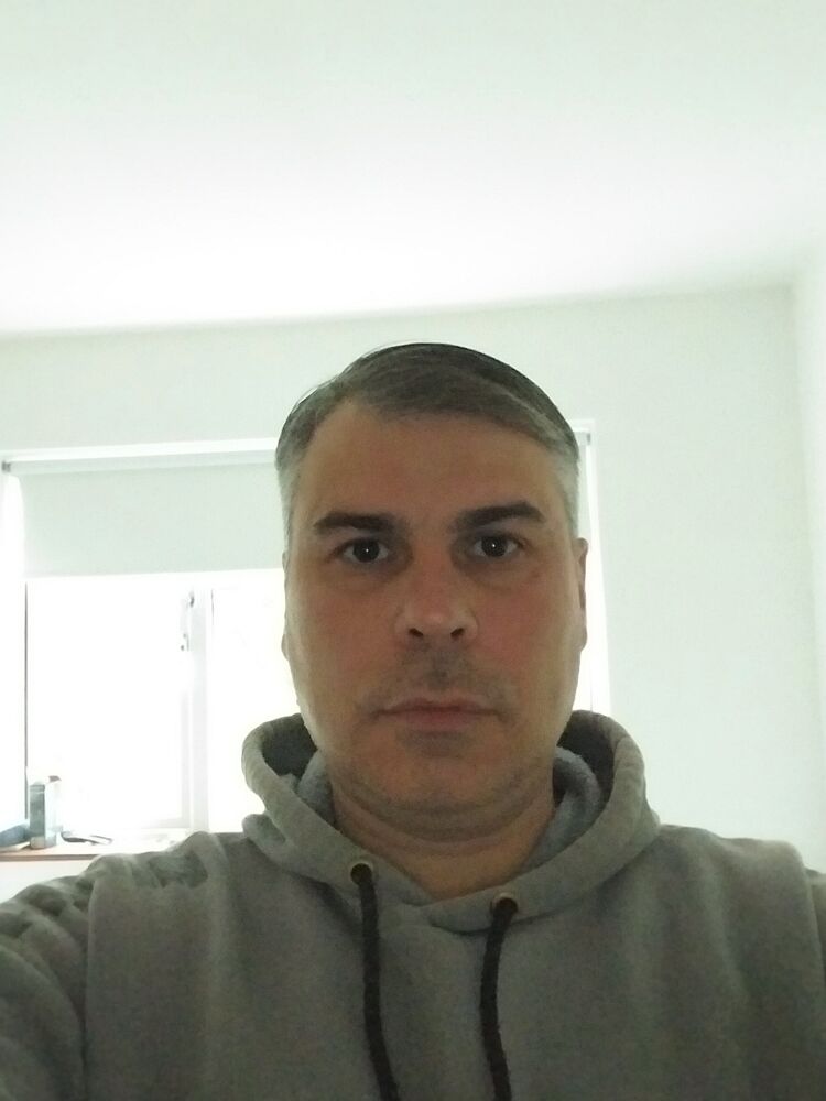  46365693  Petru, 42 ,    