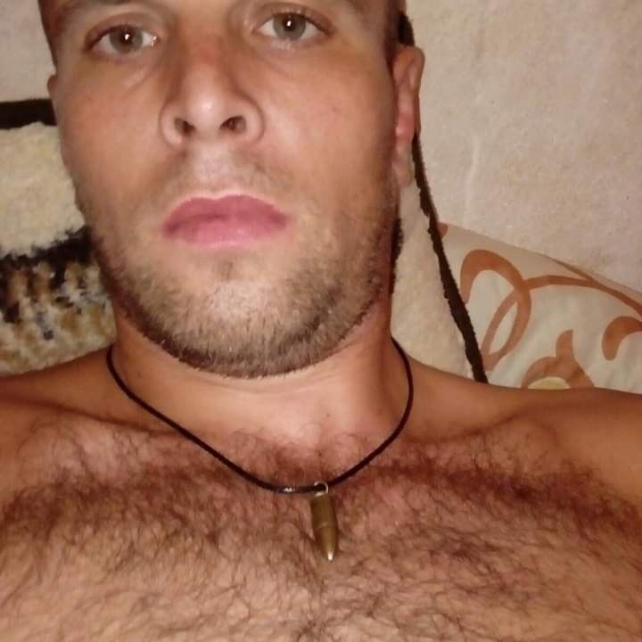  15211403  , 39 ,    