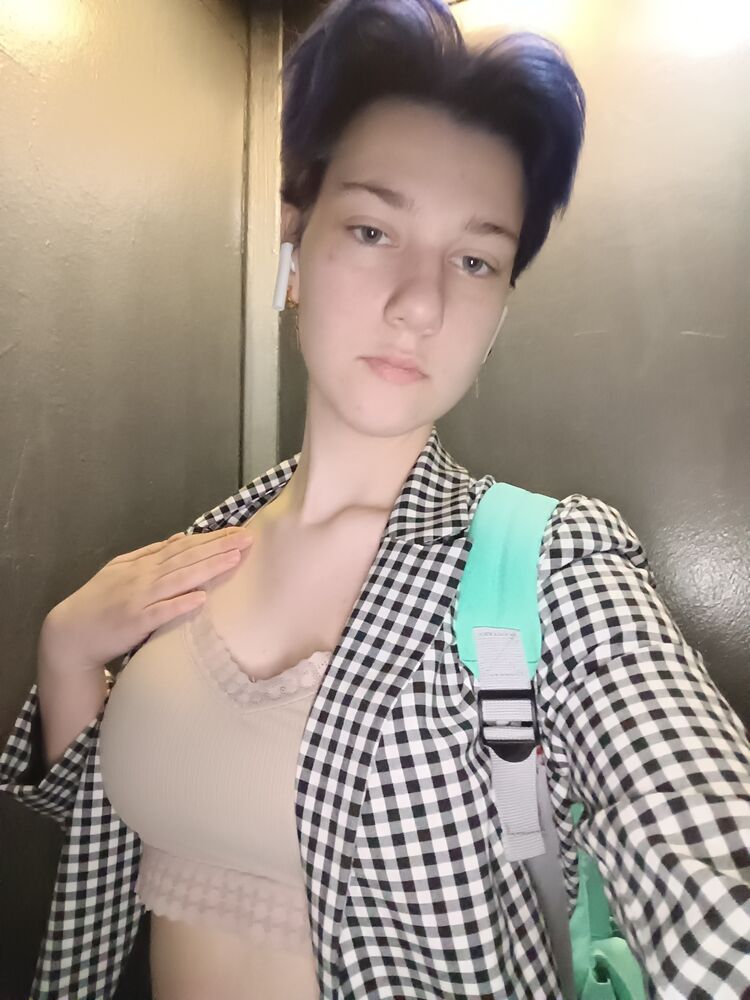  ,   Luna, 22 ,   ,   , c 
