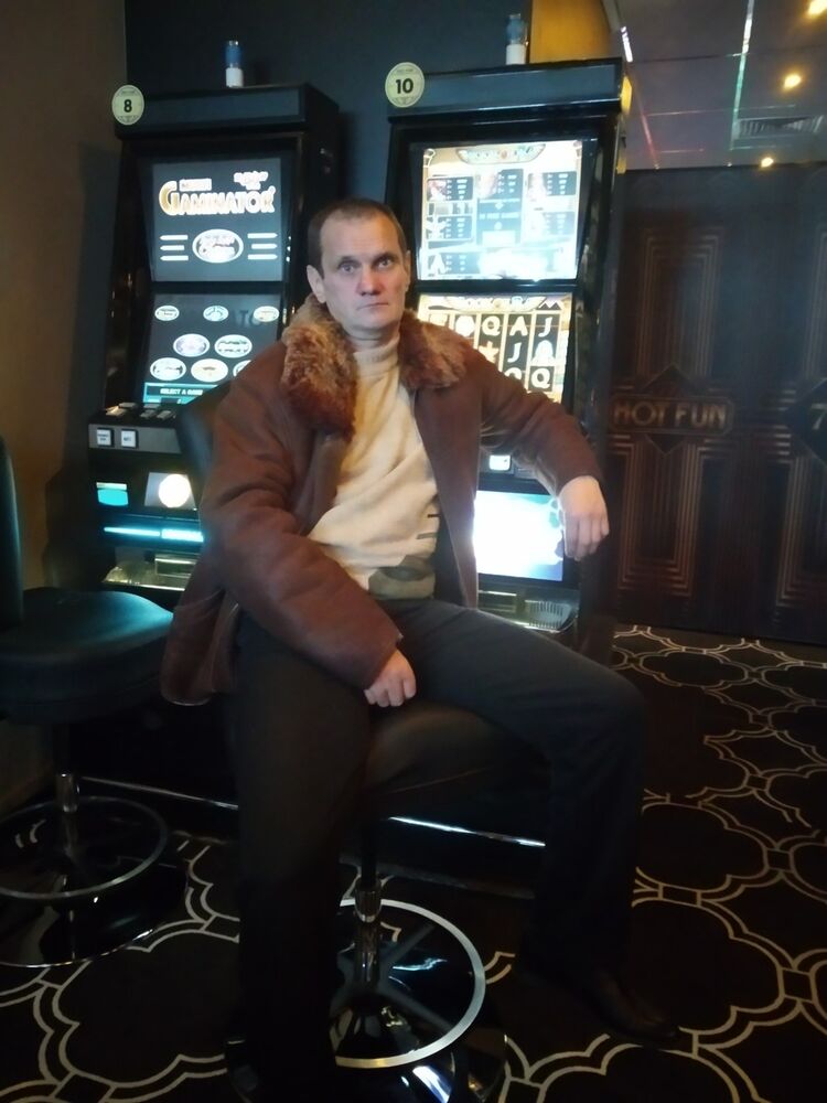 ���� 18298973 ������� ���, 52 ����, ���� ���������� � ������