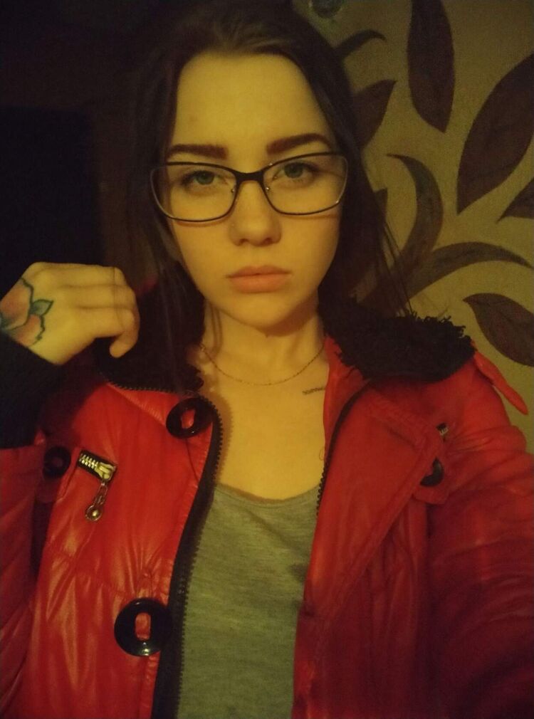  46470223  Lina, 25 ,    