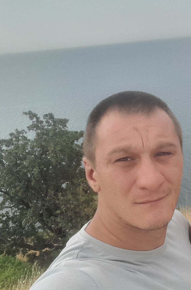  ,   Alexander, 33 ,   