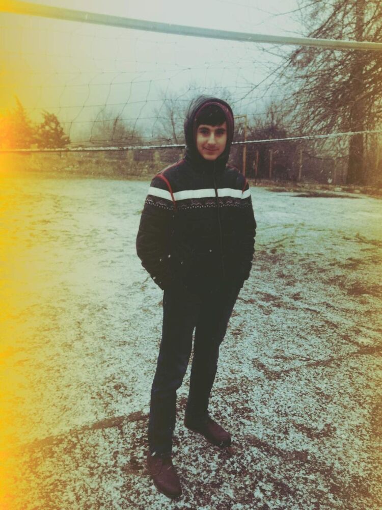  8735663  Armen, 29 ,    