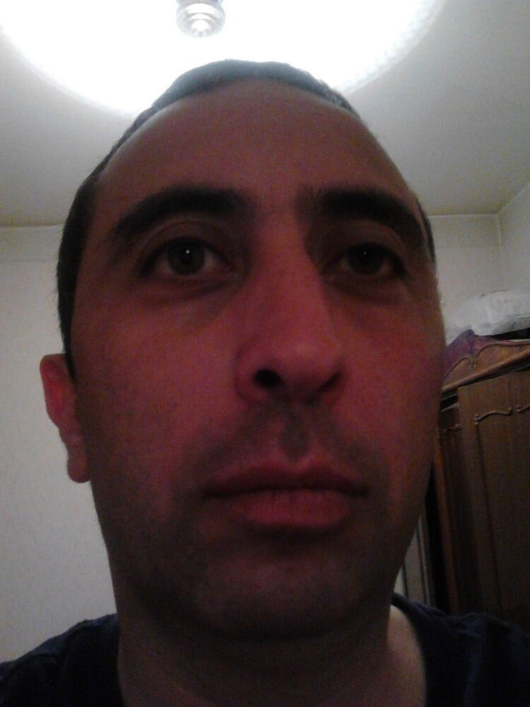  12287973  Irakli, 47 ,    