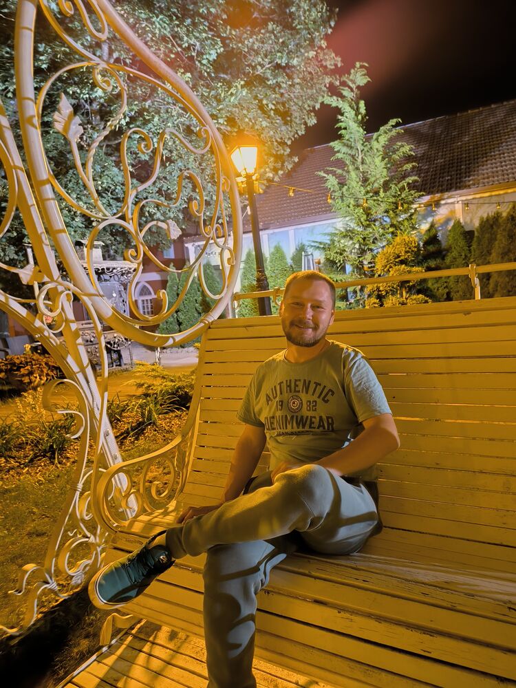  49593303  Igor, 37 ,    