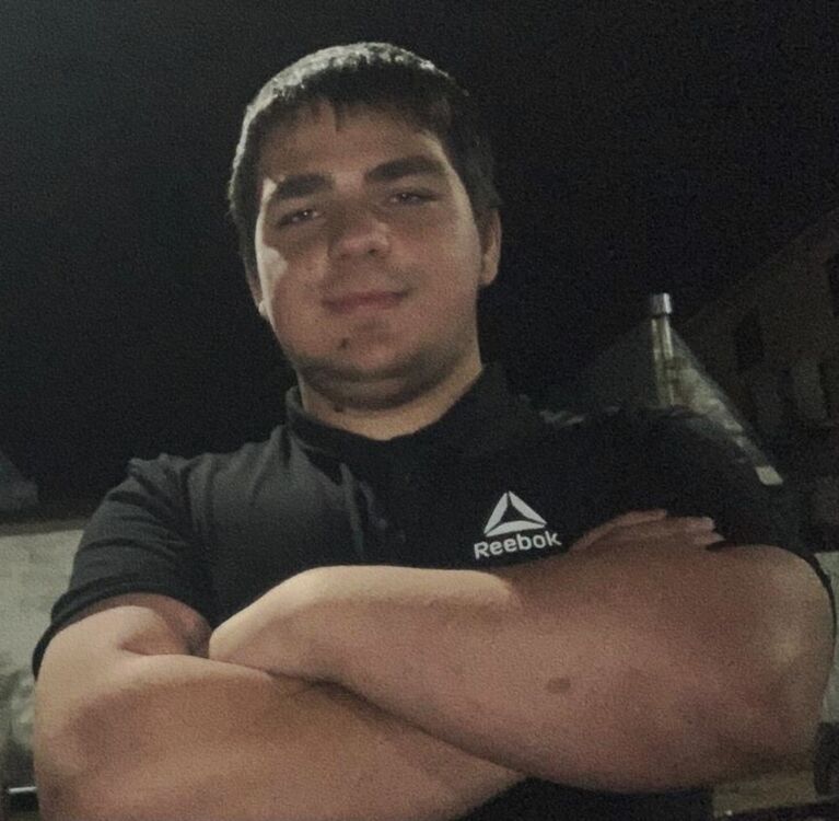  49265763  , 18 ,    