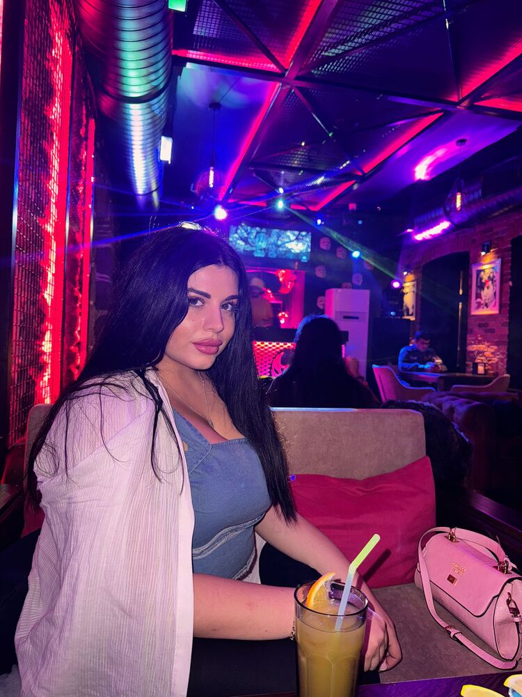  50704803  Liza, 25 ,    