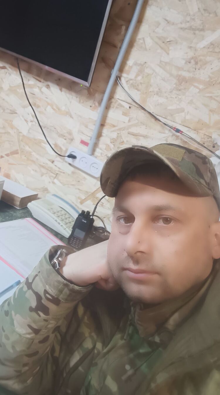  52899853   , 37 ,    