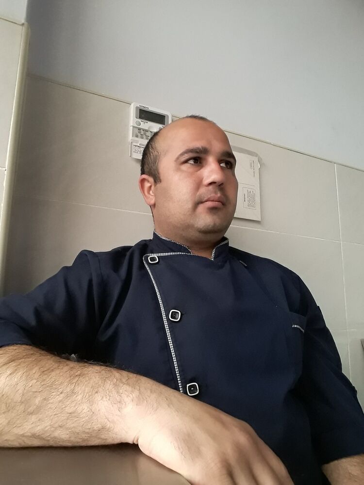  15619763  ELIK, 39 ,    