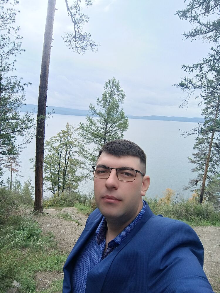  46065963  Ivan, 33 ,    