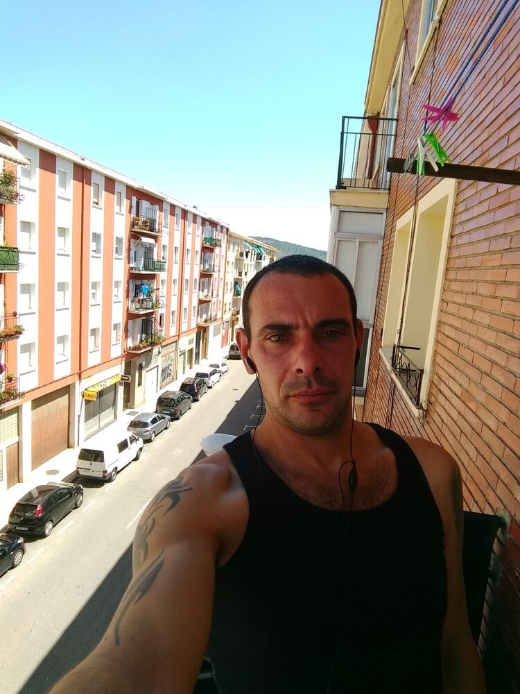  Pamplona,   Radik, 44 ,   ,   , c 