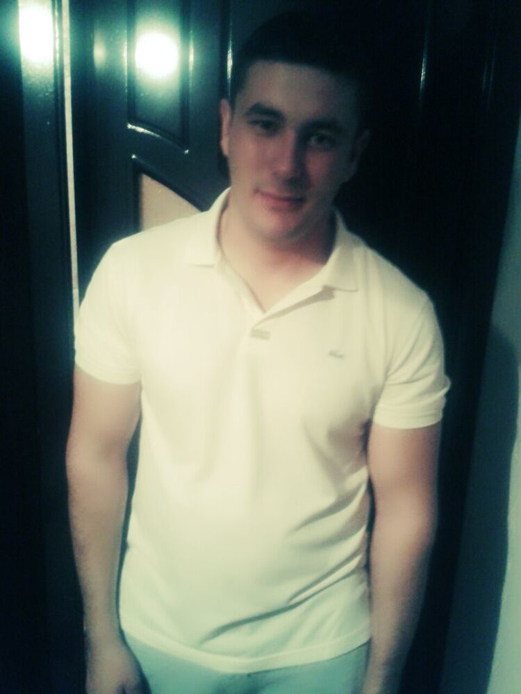  ,   DIOR, 32 ,   