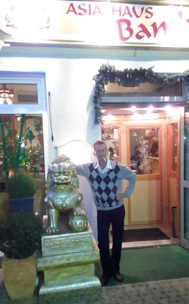  11618133  Vadim, 58 ,    