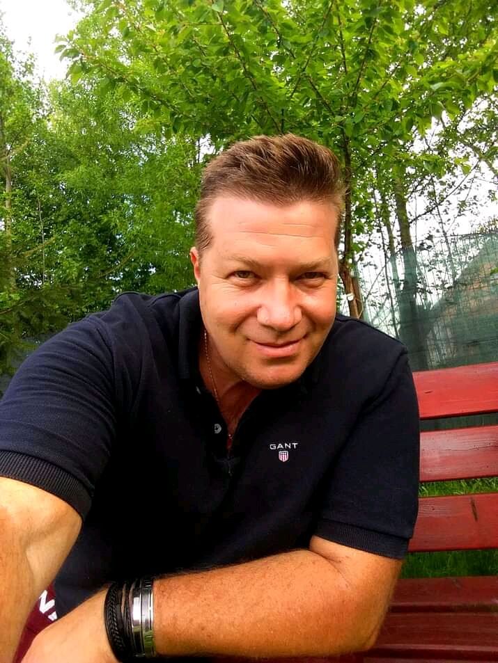  48509663  Andrei, 59 ,    