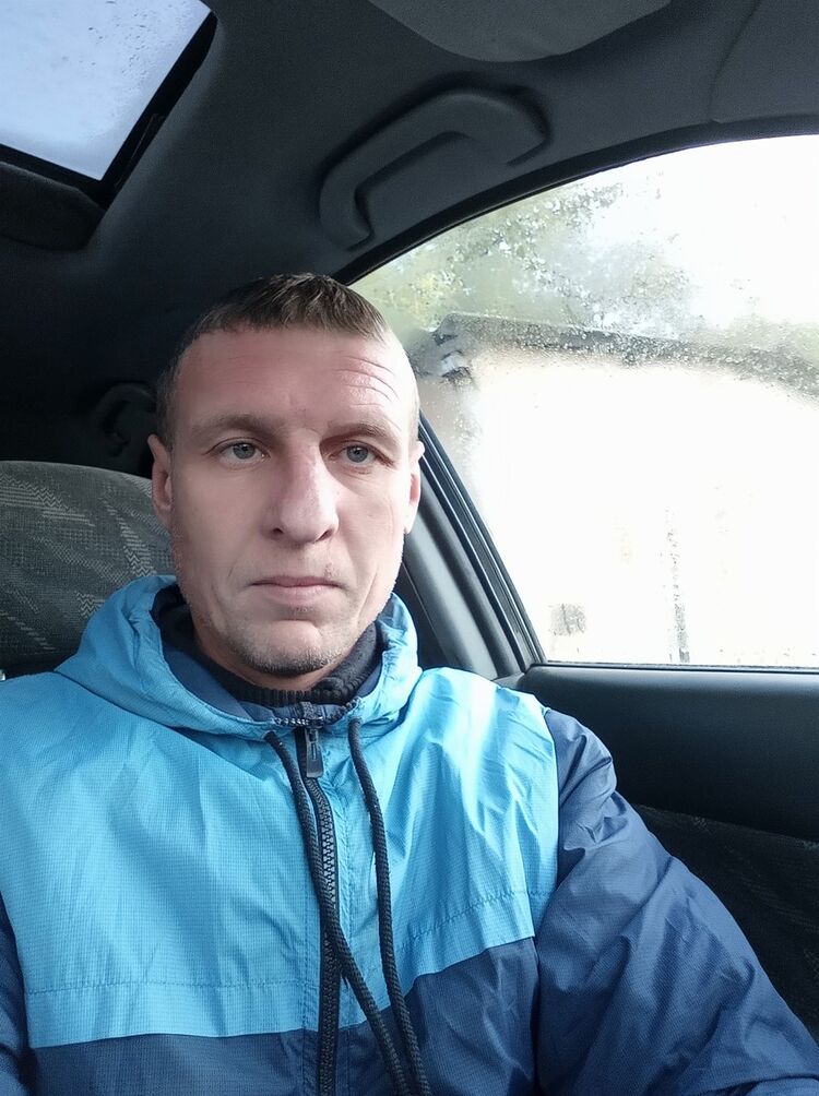  17639313  , 44 ,    