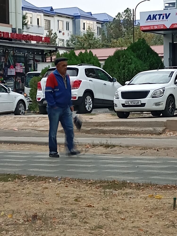  46863253  , 41 ,    