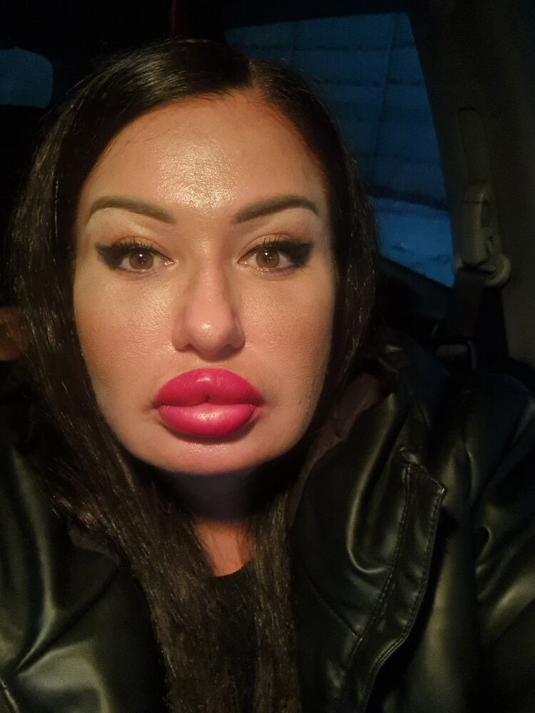  52143553  Marina, 39 ,    