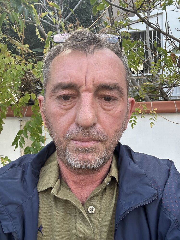  ,   Koray, 48 ,   ,   