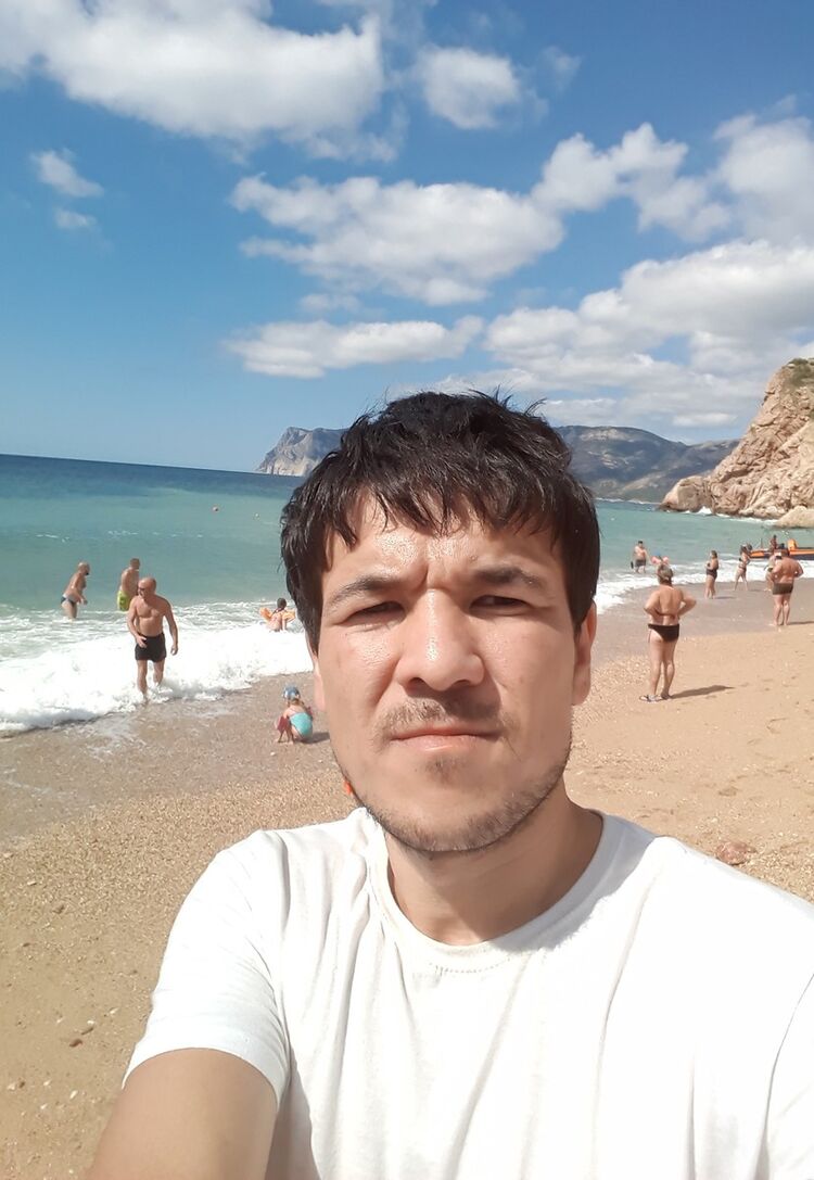  15690993  Abdurahmon, 34 ,    