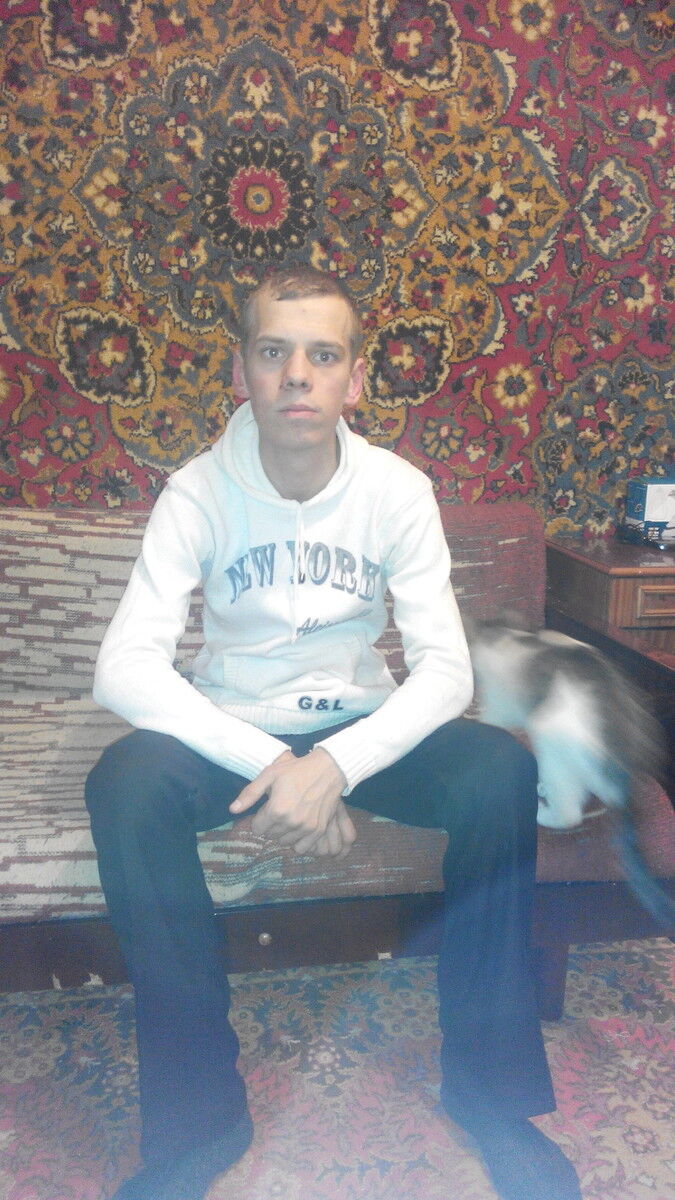  8649543  Vladimir, 33 ,    