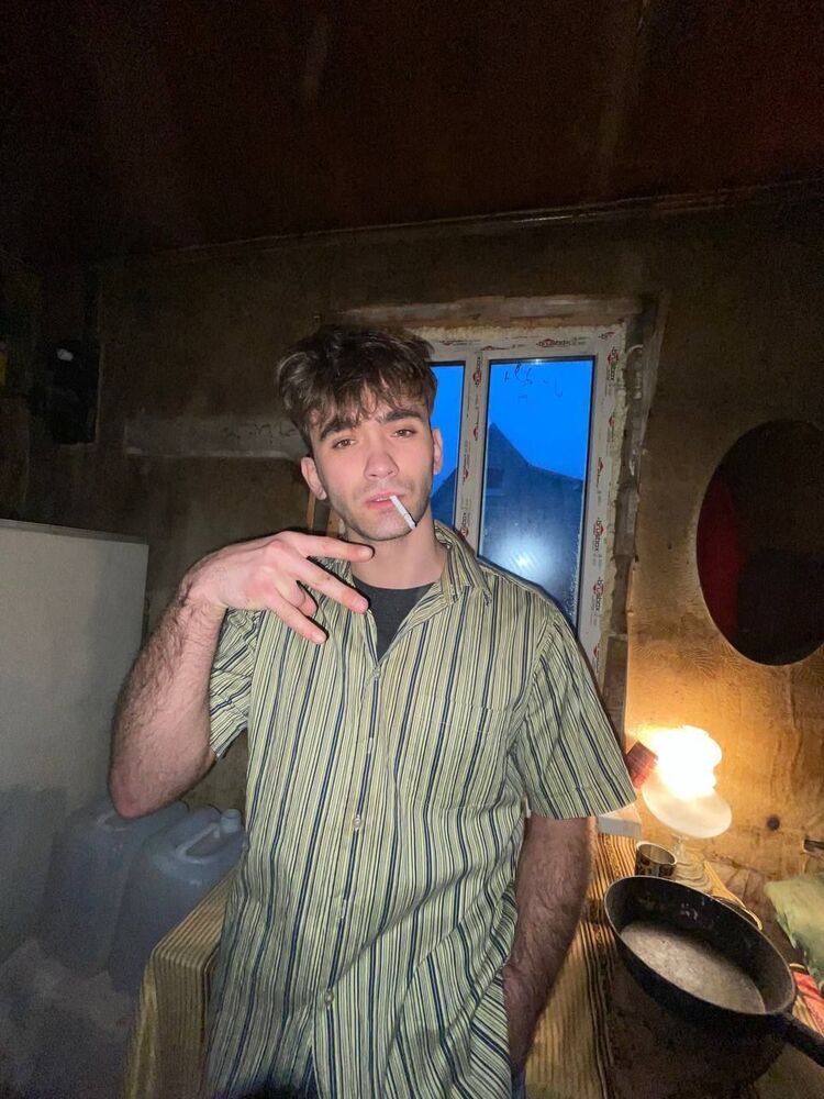  48864453  , 24 ,    