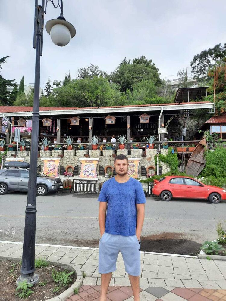  24145083  , 37 ,    -