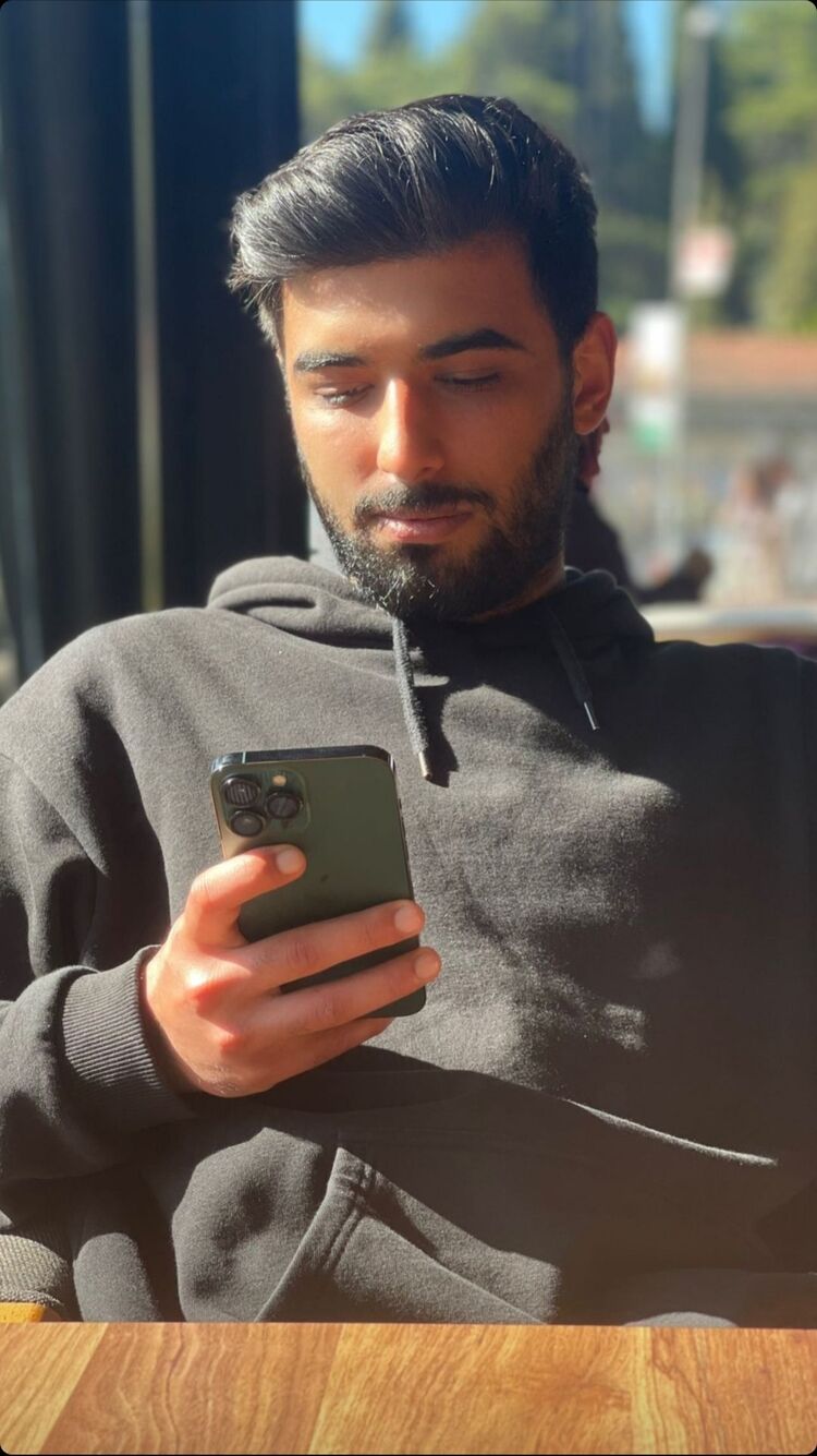  34379313  Arjin, 26 ,    