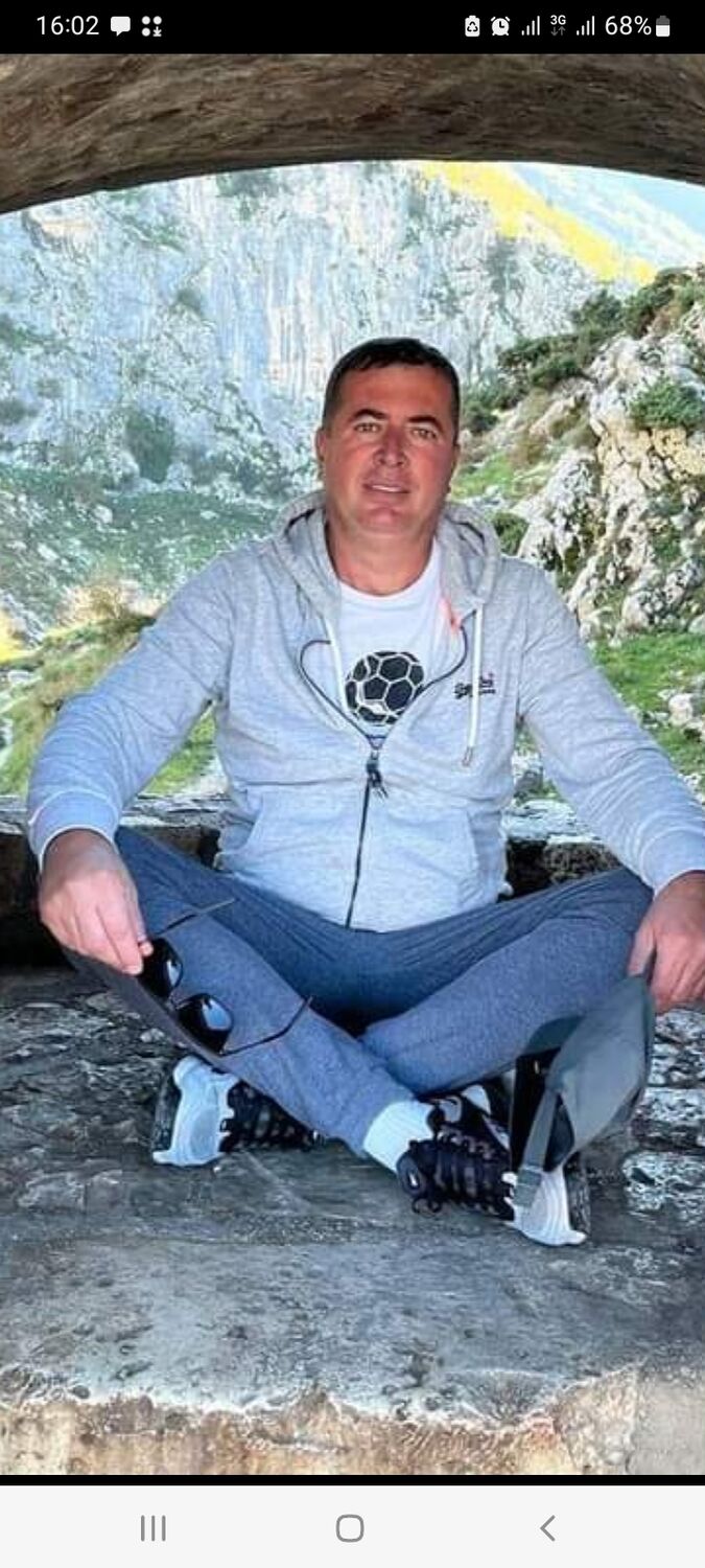  ,   Dragoljub, 49 ,   ,   , c 