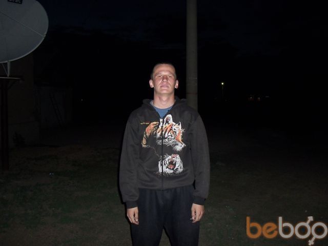  ,   Vladimir, 32 ,  