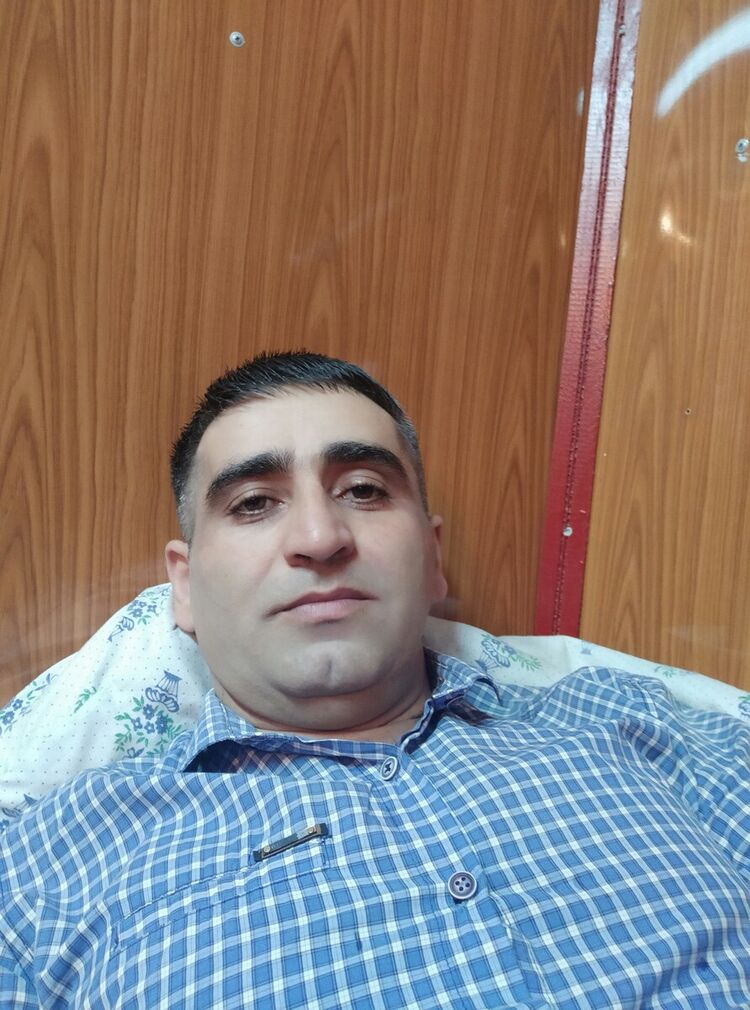  21113943  Altay, 42 ,    