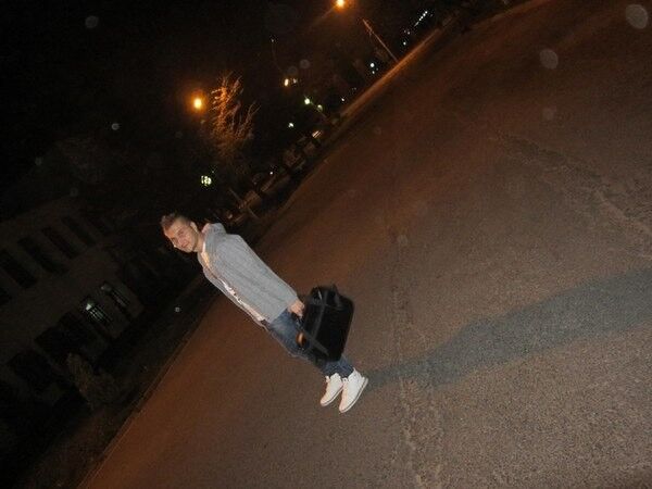  8774703  Gufaka89, 36 ,    