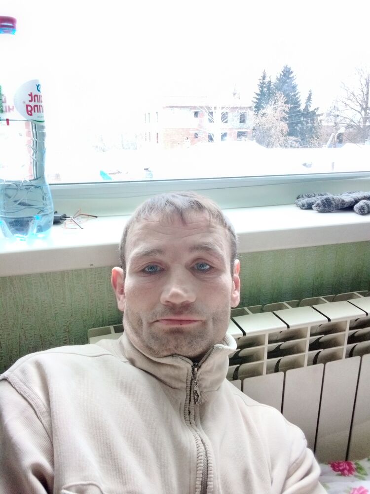  32832873  , 44 ,    