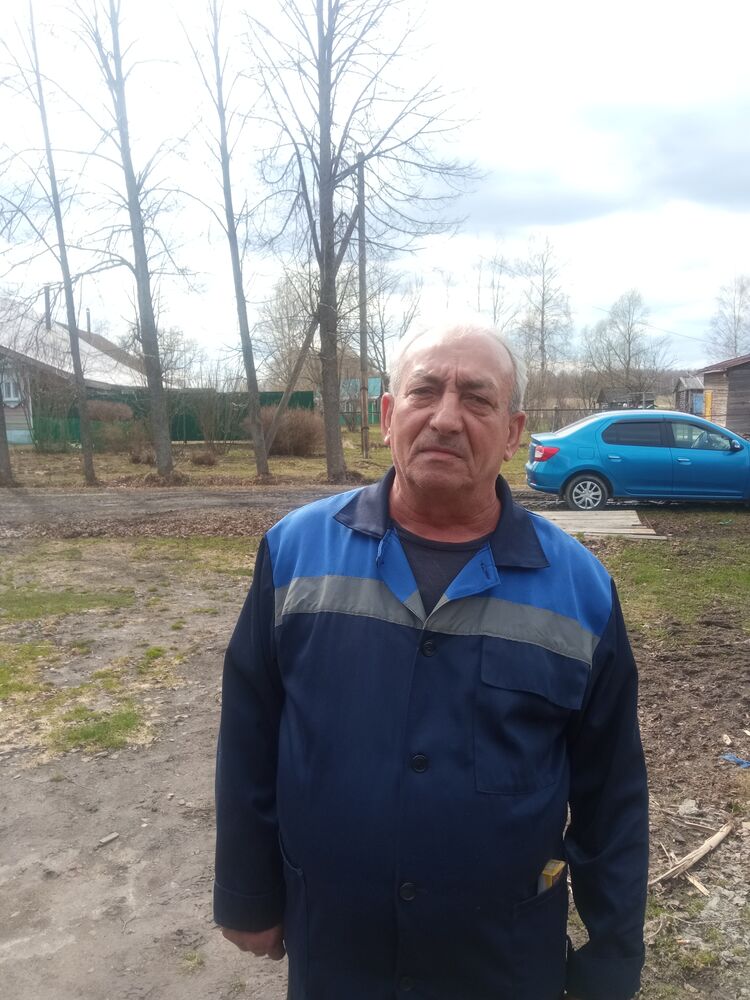  44127803  Polat, 67 ,    
